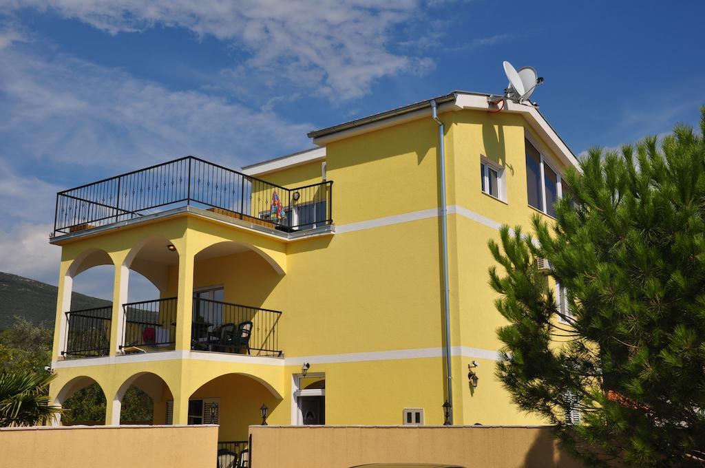 Apartments Villa-G Lustica Тиват Екстер'єр фото